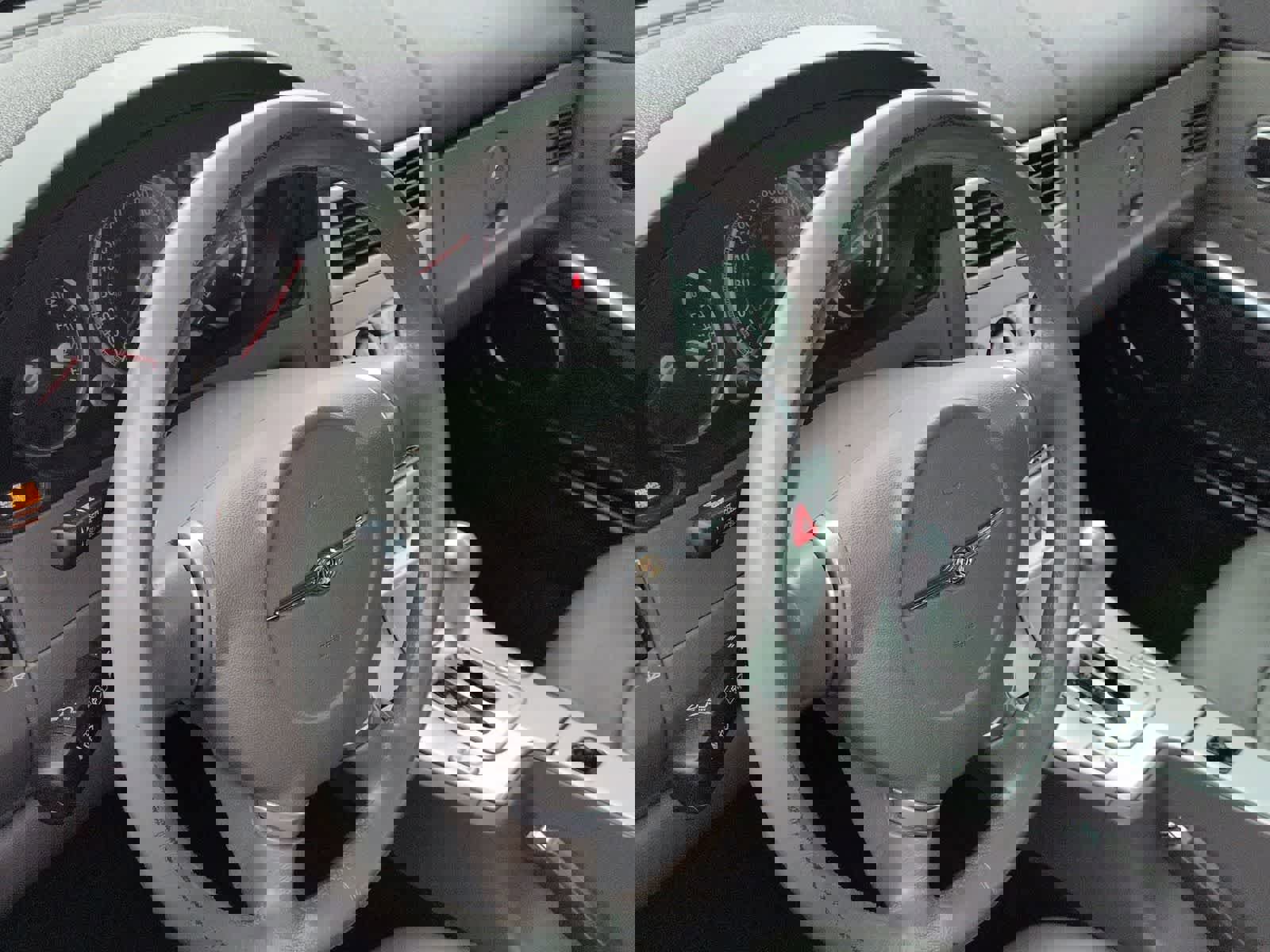 Used 2004 Chrysler Crossfire Coupe image 2