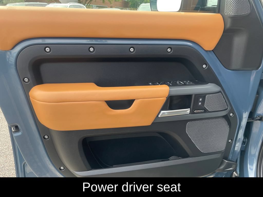 Used 2023 Land Rover Defender 110 X-Dynamic SE AWD/4WD image 11