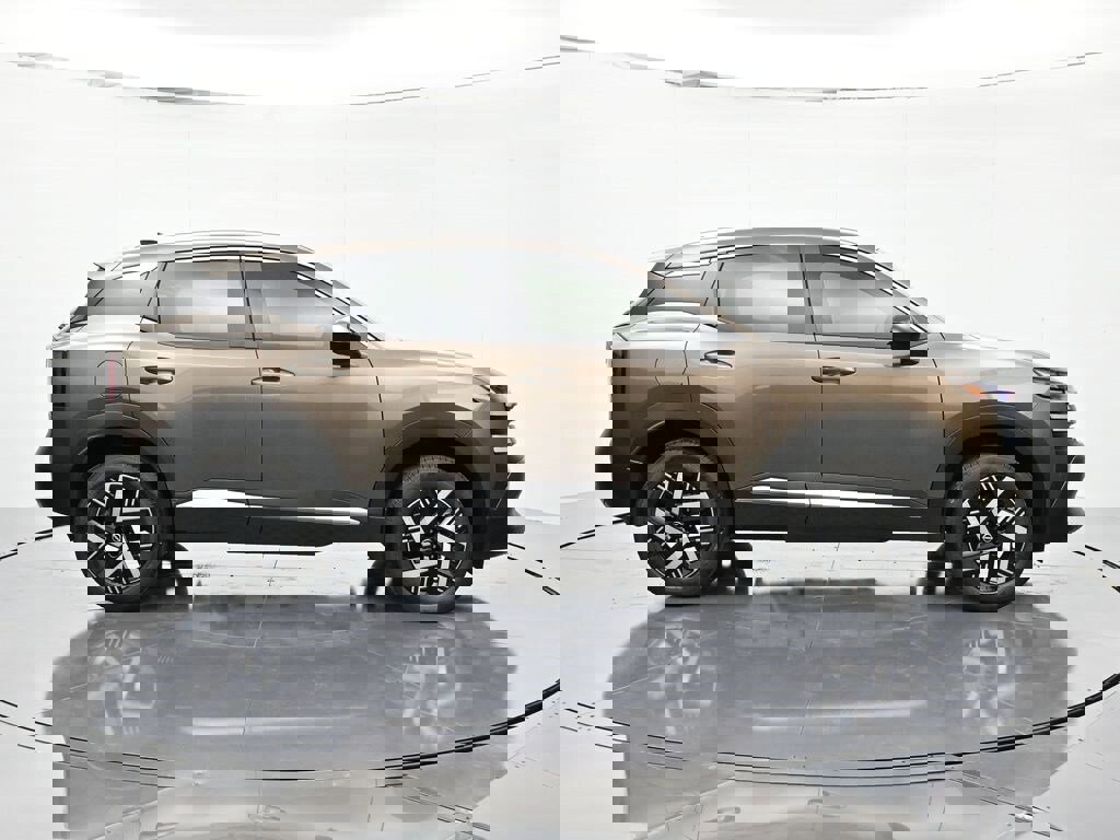 New 2026 Nissan Kicks SV image 4