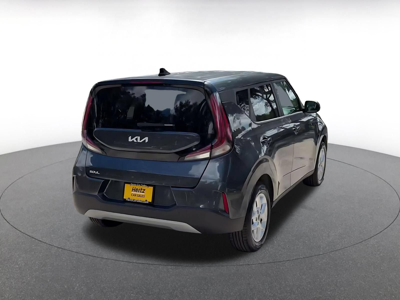 Used 2025 Kia Soul LX w/ LX Technology Package FWD image 13