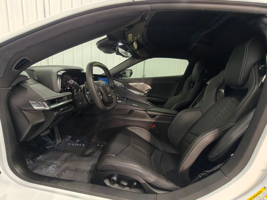 Used 2024 Chevrolet Corvette Stingray Preferred Cpe w/ Battery Protection Package RWD image 33