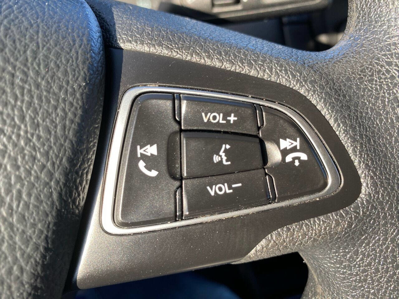 Used 2020 Ford EcoSport S image 16