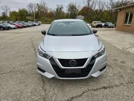 Used 2020 Nissan Versa S image 3