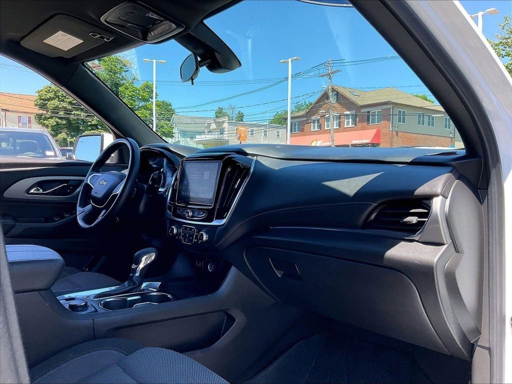 Used 2023 Chevrolet Traverse LT w/ LPO, Floor Liner Package AWD/4WD image 14