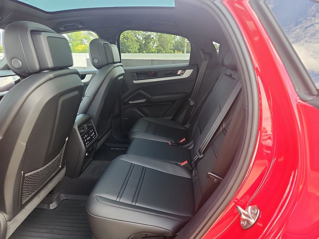 New 2026 Porsche Cayenne Coupe image 9