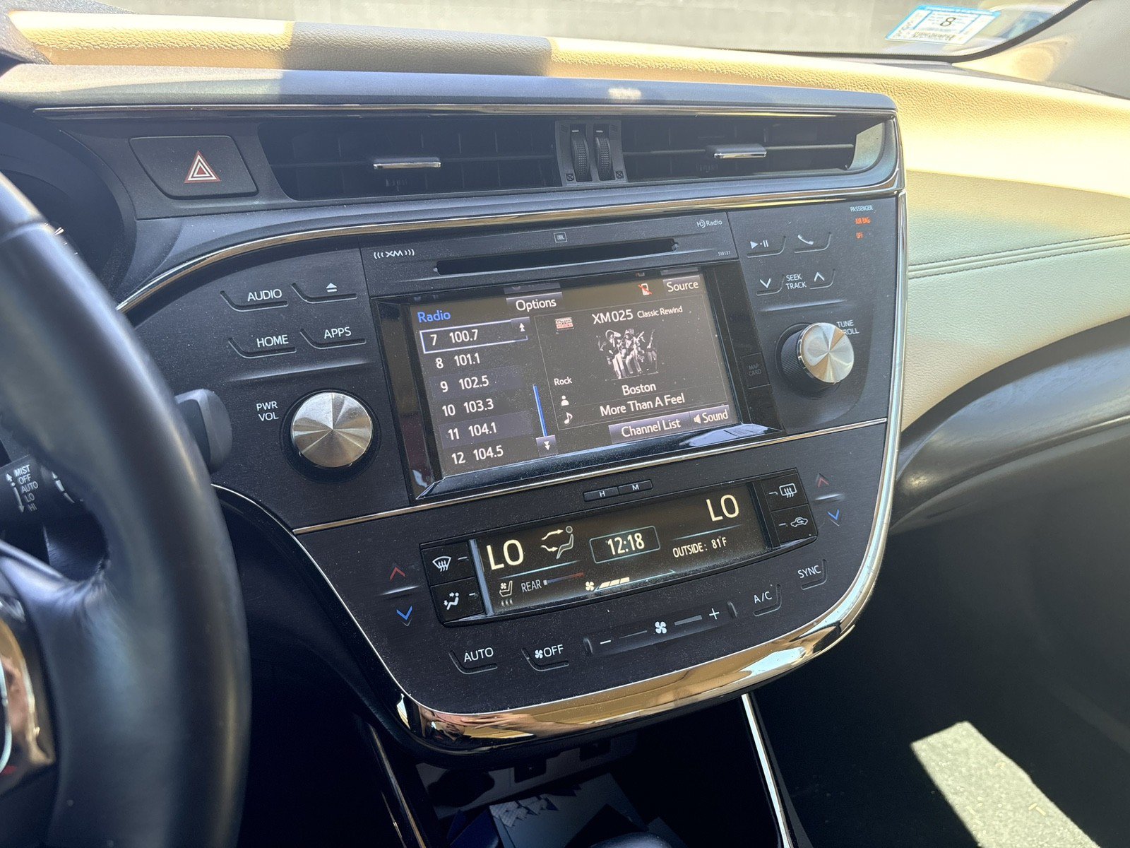 Used 2017 Toyota Avalon Limited w/ Carpet Mat Package FWD image 29