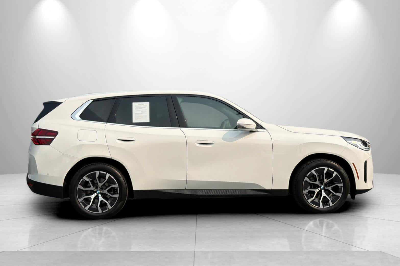 Used 2026 BMW X3 xDrive30i w/ Premium Package AWD/4WD image 8