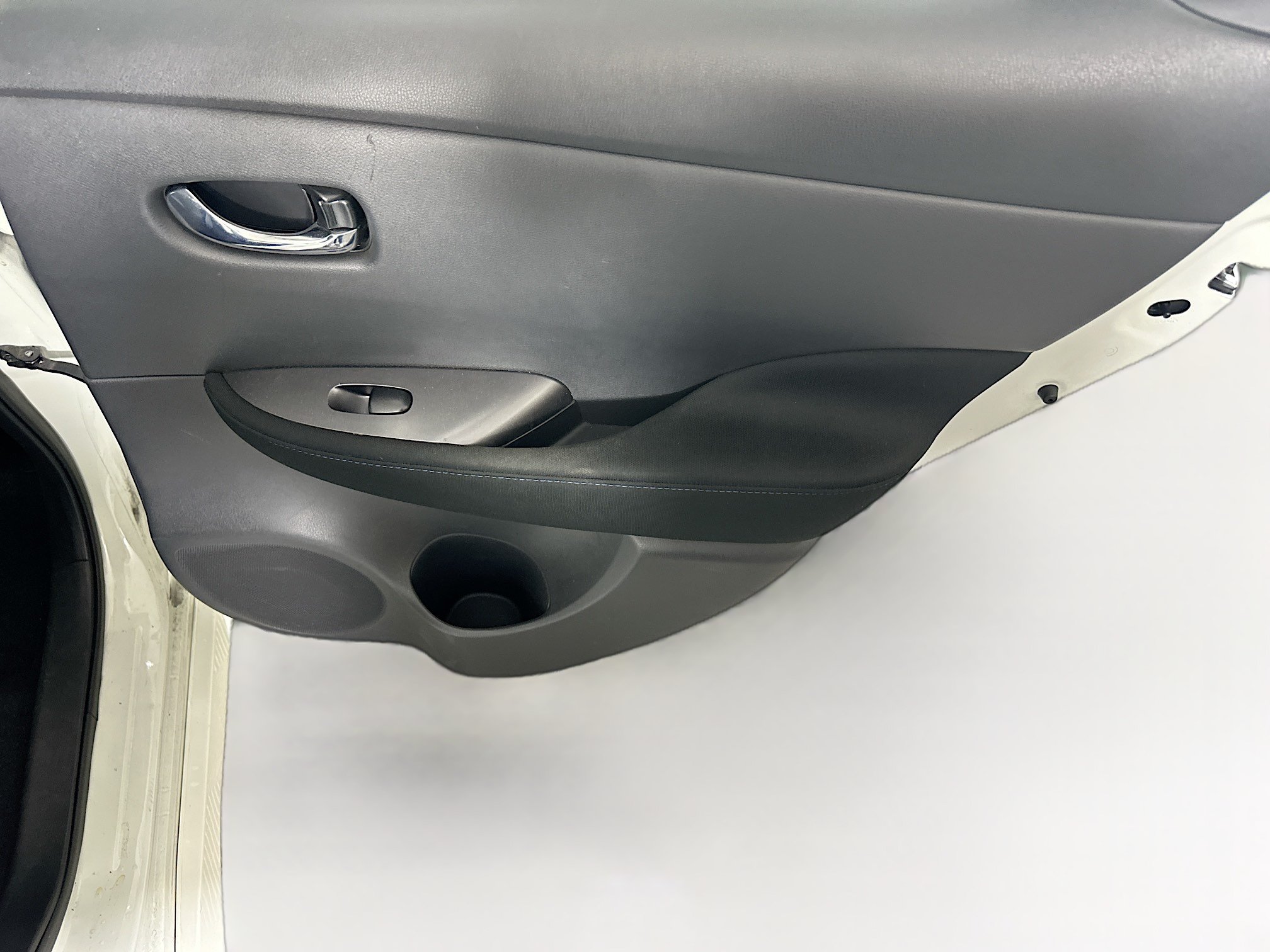 Used 2025 Nissan Leaf S FWD image 27
