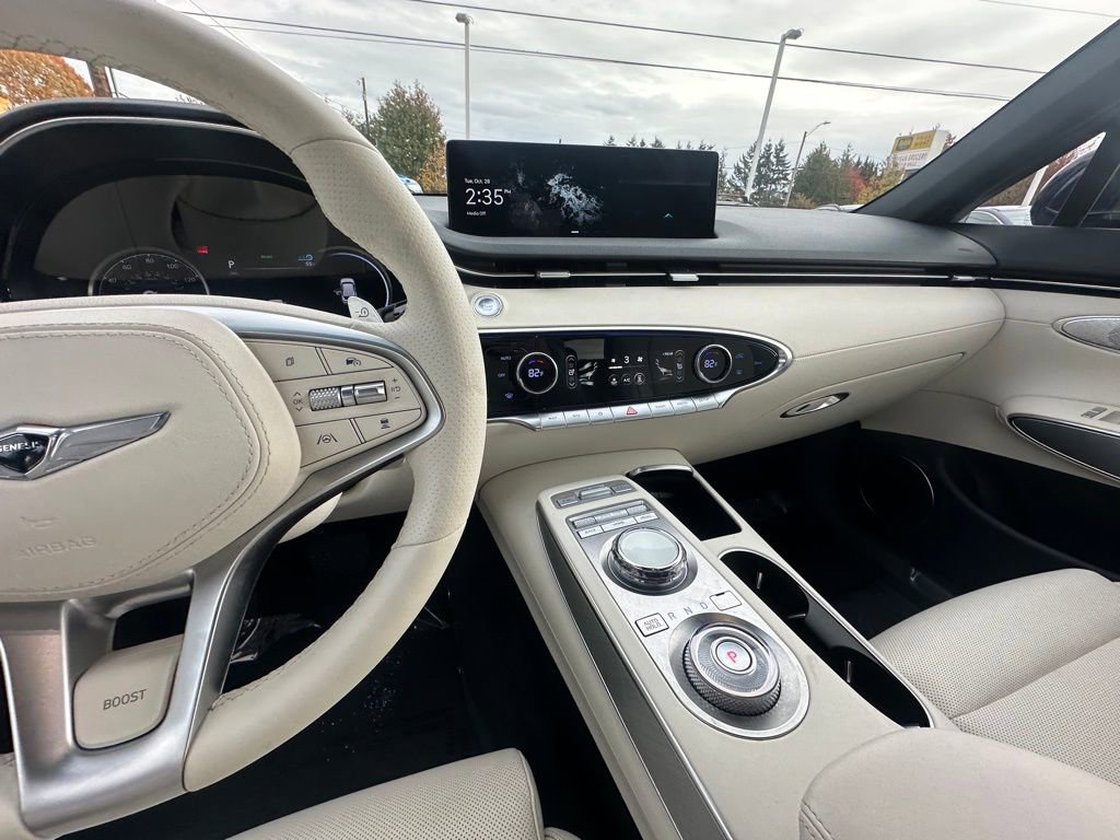 Used 2025 Genesis Electrified GV70 Advanced image 26