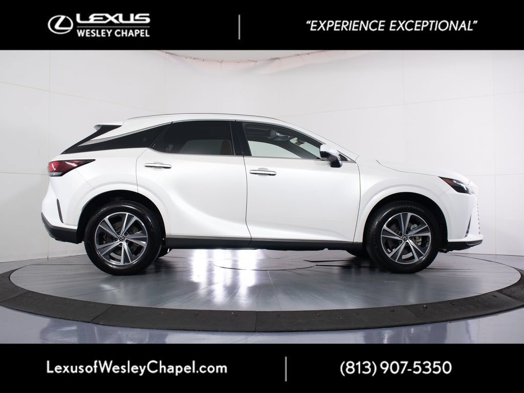 Used 2025 Lexus RX 350 Premium w/ Accessory Package (Z1) FWD image 4