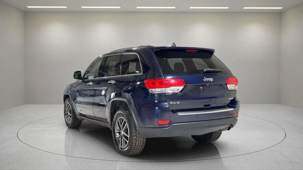 Used 2017 Jeep Grand Cherokee Limited image 18