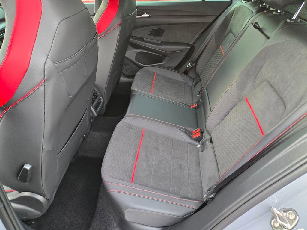 New 2026 Volkswagen GTI SE image 7