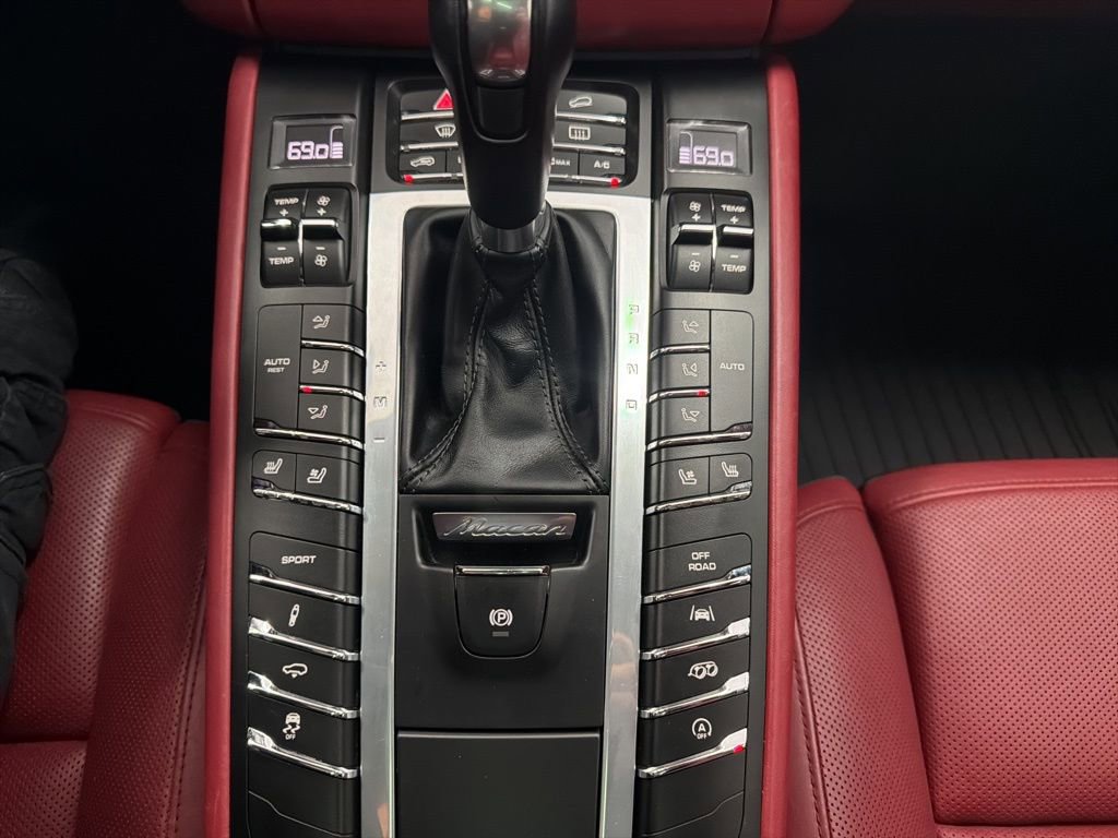 Used 2017 Porsche Macan GTS image 35