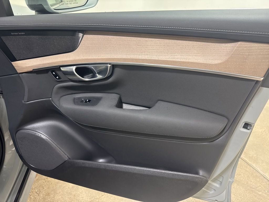 Used 2026 Volvo XC90 B6 Plus w/ Protection Package Premier image 26
