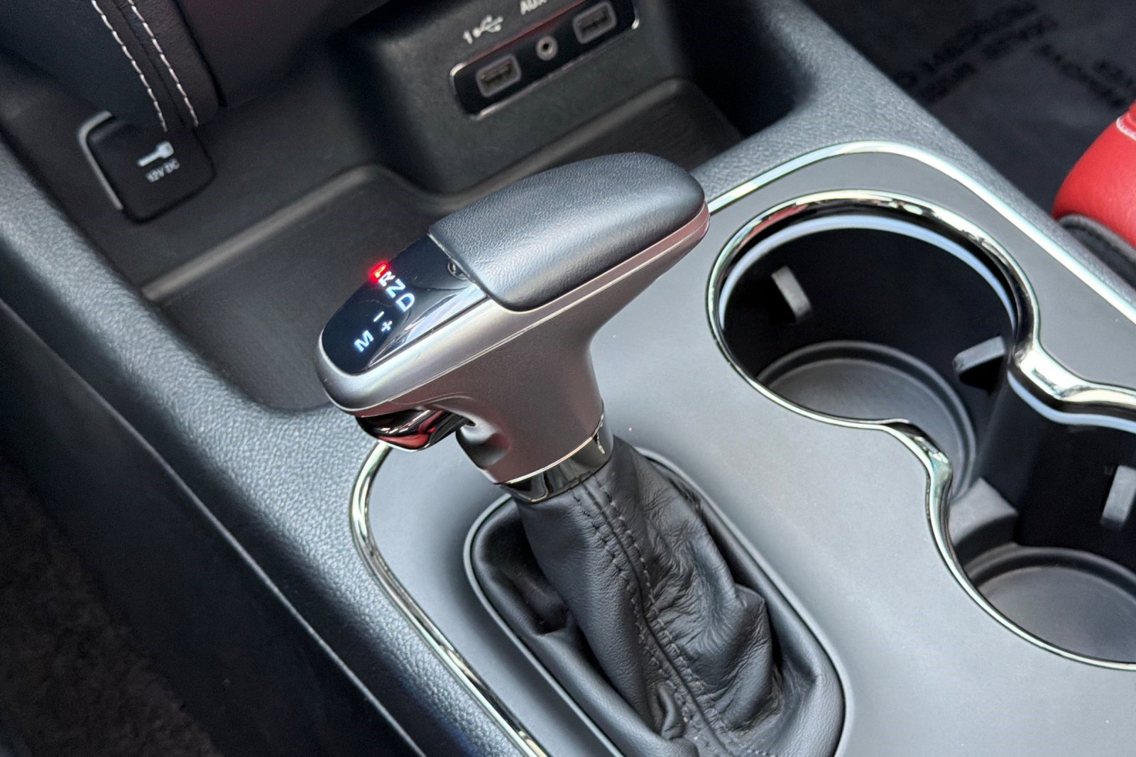 Used 2018 Dodge Durango SRT w/ SRT Interior Appearance Group image 29