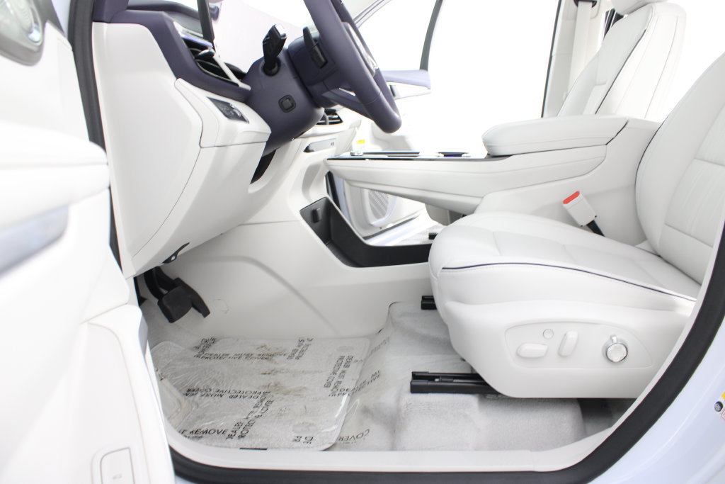 New 2027 Buick Enclave Avenir AWD/4WD image 19