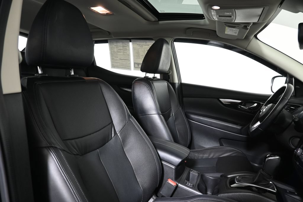 Used 2022 Nissan Rogue Sport SL w/ Premium Package AWD/4WD image 34