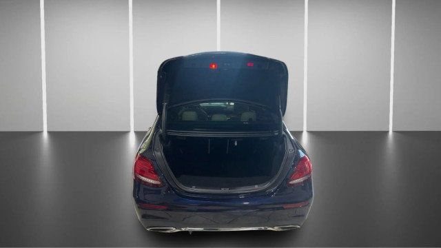 Used 2017 Mercedes-Benz E 300 4MATIC image 10