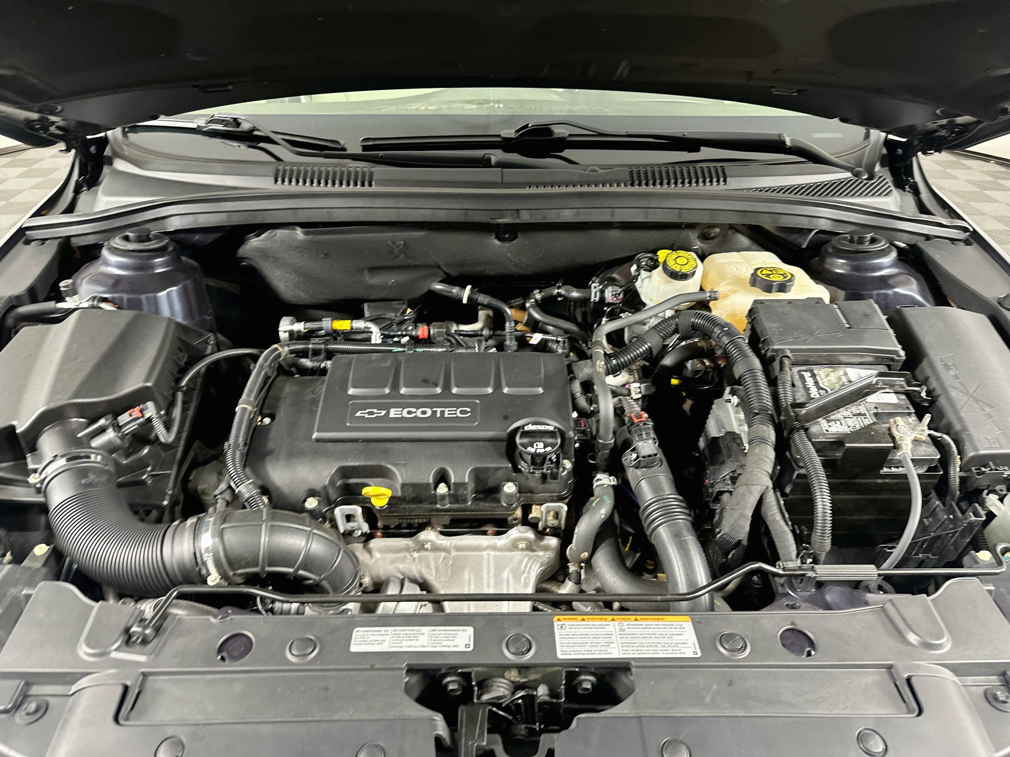 Used 2016 Chevrolet Cruze LTZ w/ Enhanced Safety Package FWD image 32