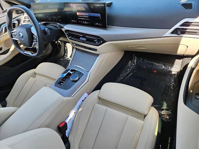 Used 2025 BMW i4 eDrive40 image 21
