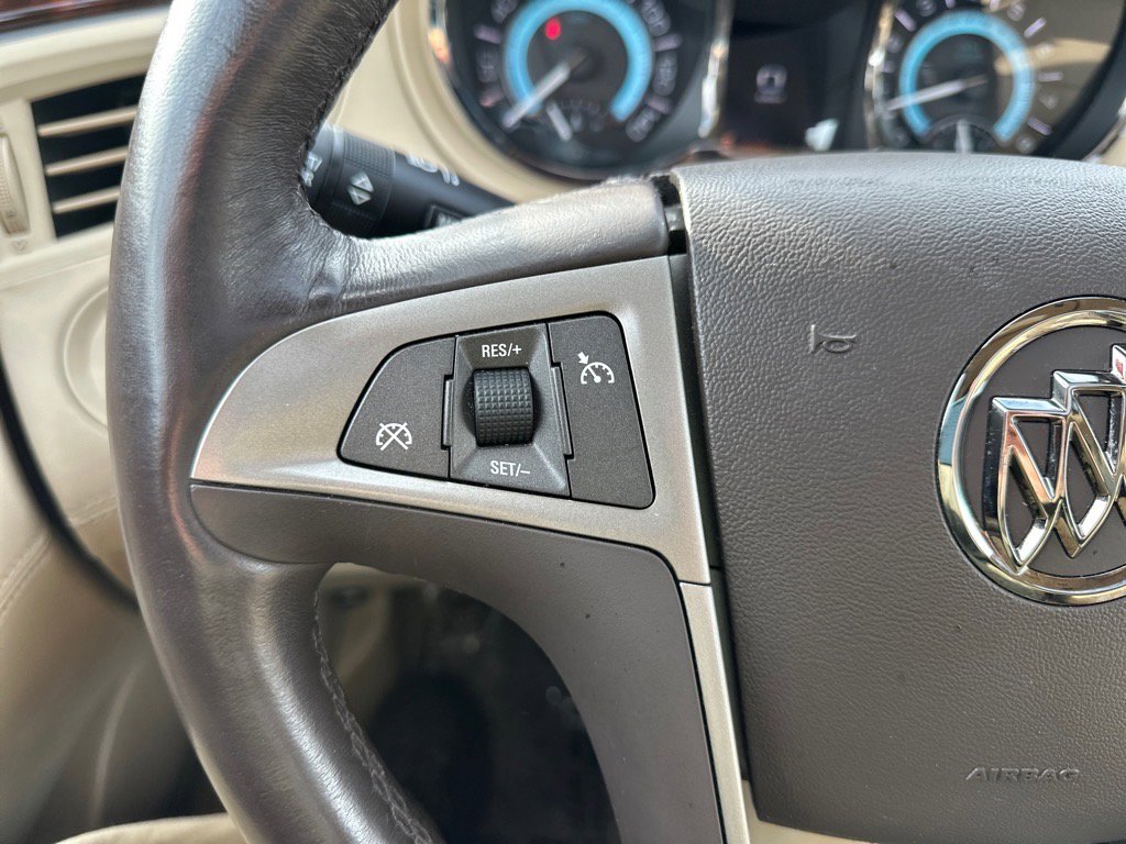 Used 2013 Buick LaCrosse Touring image 24