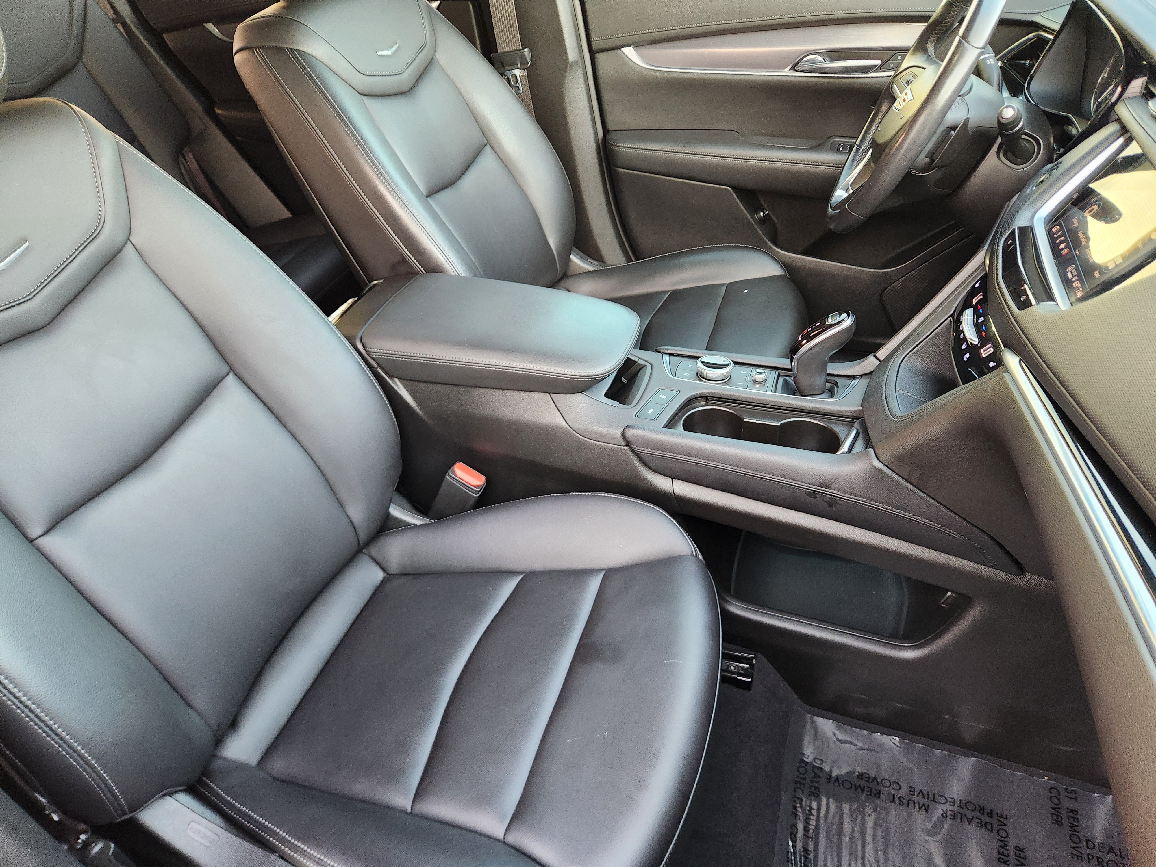 Used 2023 Cadillac XT6 Luxury FWD image 13