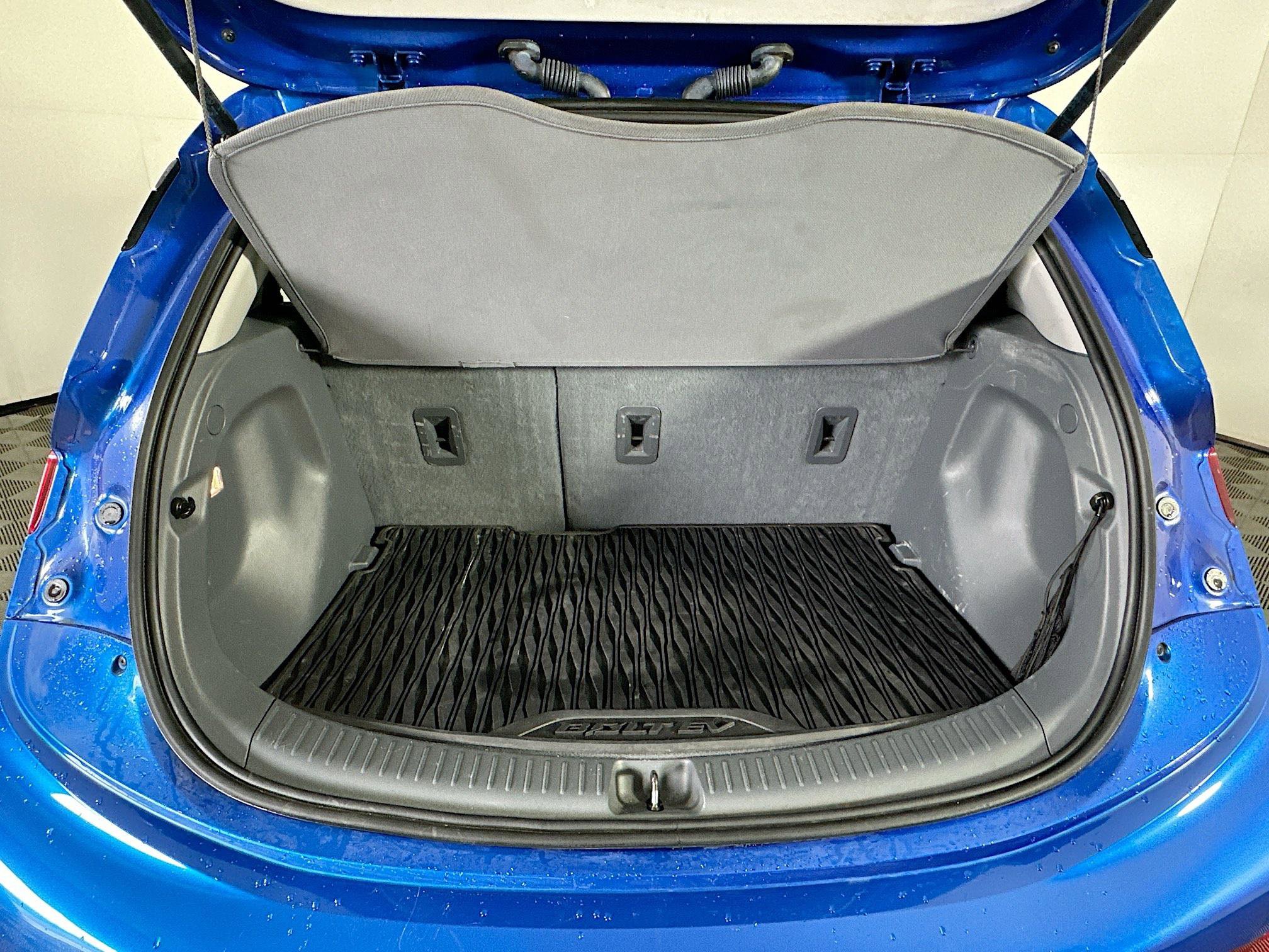 Used 2017 Chevrolet Bolt Premier w/ Driver Confidence II Package image 26