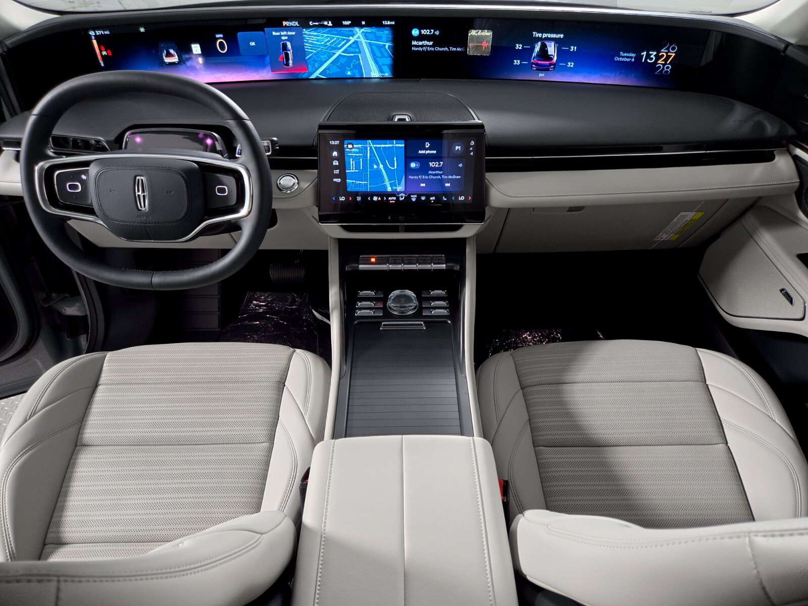 New 2026 Lincoln Nautilus Reserve w/ Jet Appearance Package AWD/4WD image 15