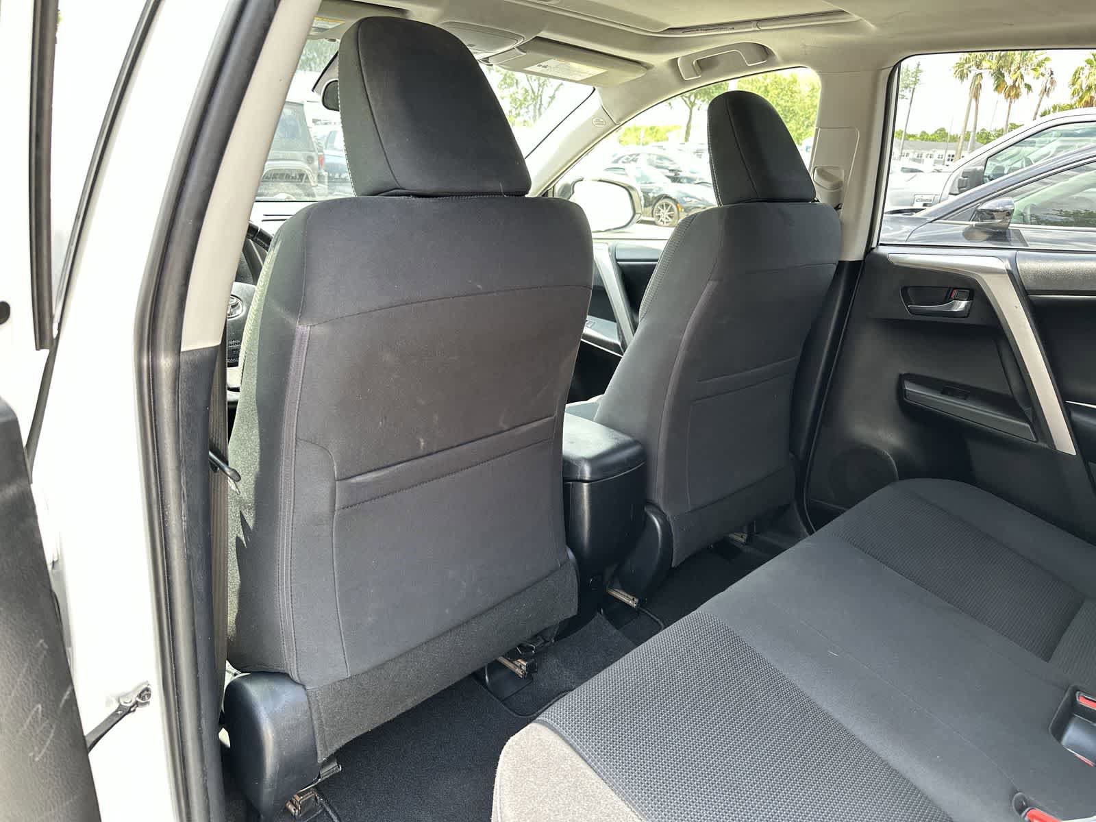 Used 2017 Toyota RAV4 XLE w/ Convenience Package AWD/4WD image 13