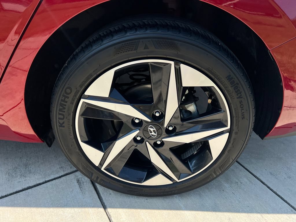 Certified 2023 Hyundai Elantra SEL w/ Convenience Package FWD image 14