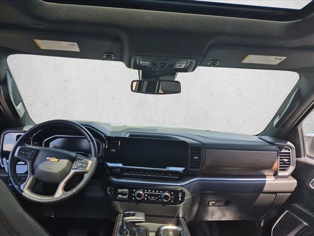 Used 2022 Chevrolet Silverado 1500 High Country w/ Z71 Off-Road Package AWD/4WD image 17