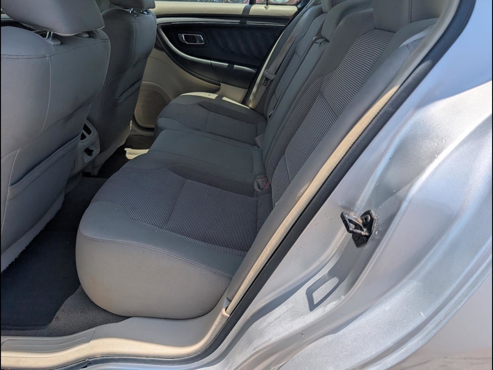 Used 2010 Ford Taurus SEL AWD/4WD image 8