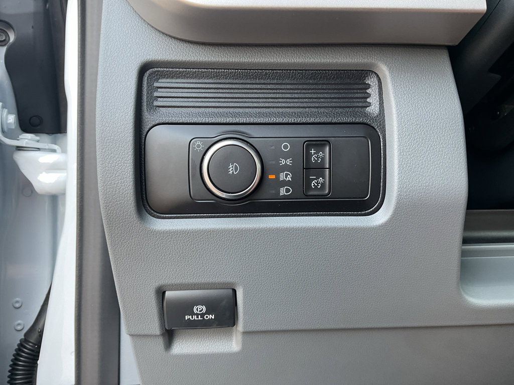 New 2026 Ford F550 4x4 Regular Cab Super Duty image 14