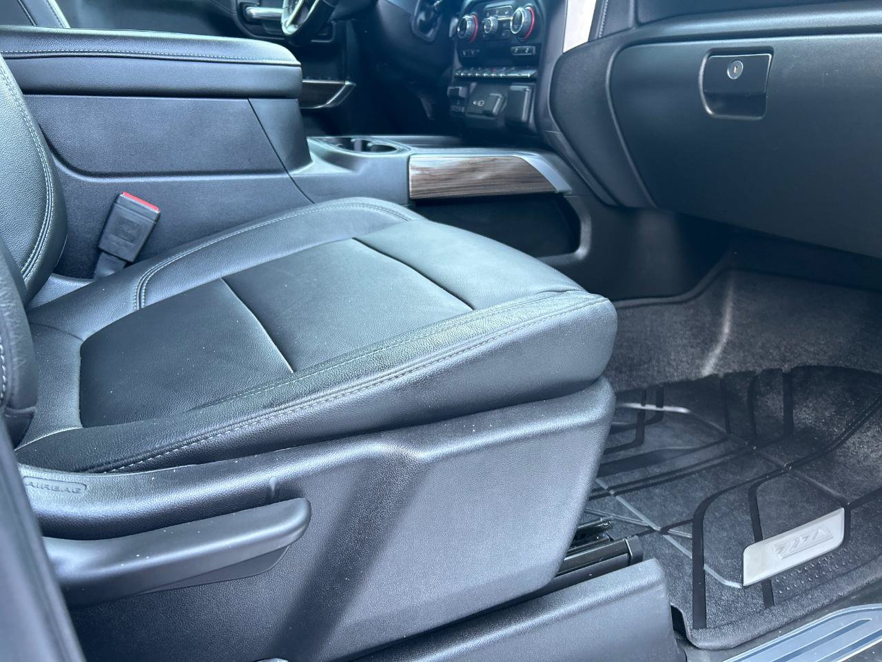 Used 2019 Chevrolet Silverado 1500 LT Trail Boss AWD/4WD image 8