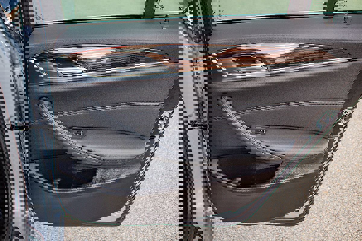 Used 2019 BMW 530i xDrive w/ Premium Package image 18