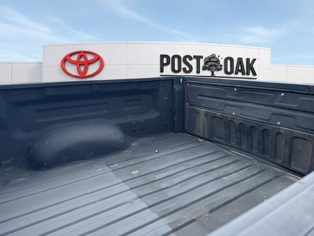 Used 2016 Toyota Tundra SR5 w/ SR5 Upgrade Package AWD/4WD image 16