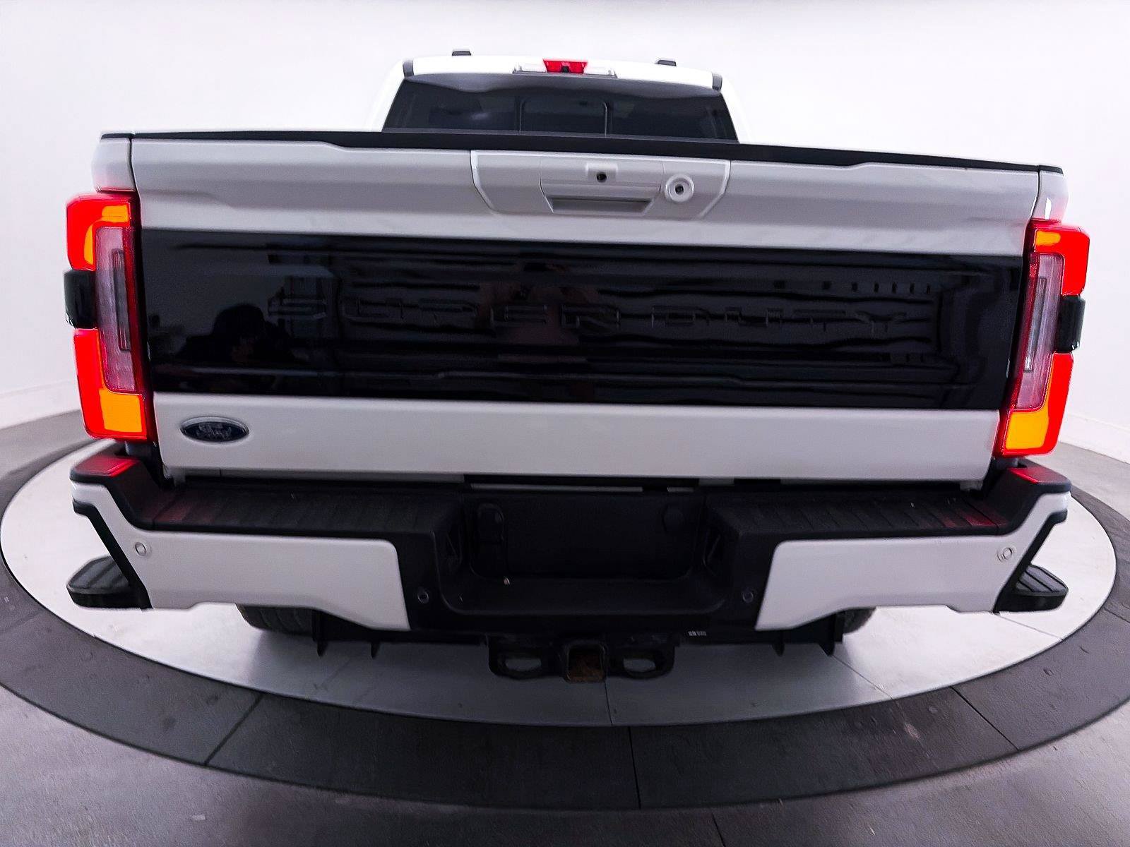 Used 2025 Ford F350 Platinum AWD/4WD image 17