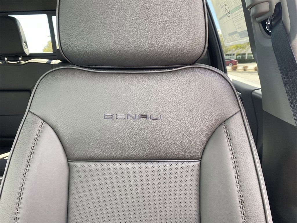 New 2025 GMC Sierra 2500 Denali image 27