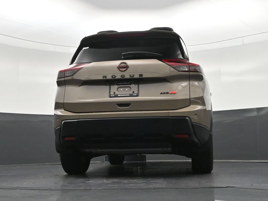 Used 2025 Nissan Rogue SV w/ Rock Creek Premium Package AWD/4WD image 27
