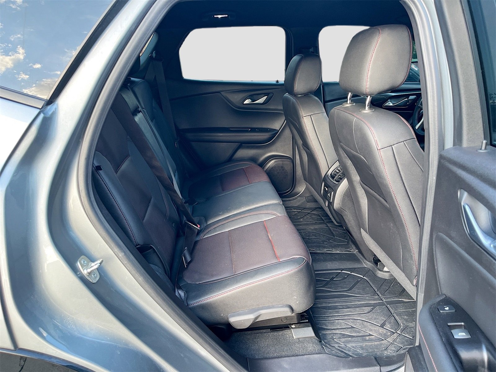 Used 2024 Chevrolet Blazer RS w/ Enhanced Convenience Package image 27