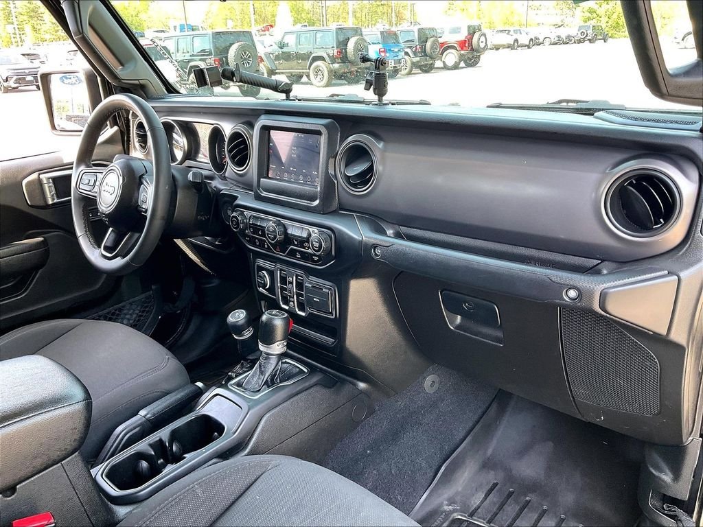 Used 2023 Jeep Gladiator Sport AWD/4WD image 13