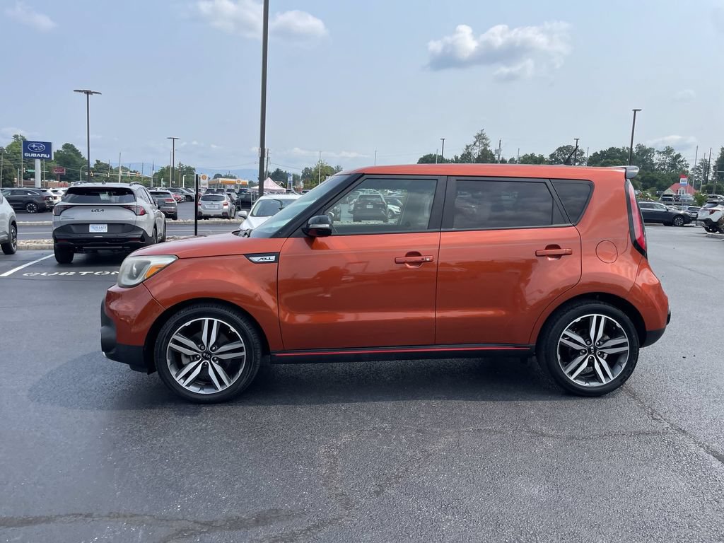 Used 2018 Kia Soul ! w/ Tech Package FWD image 3