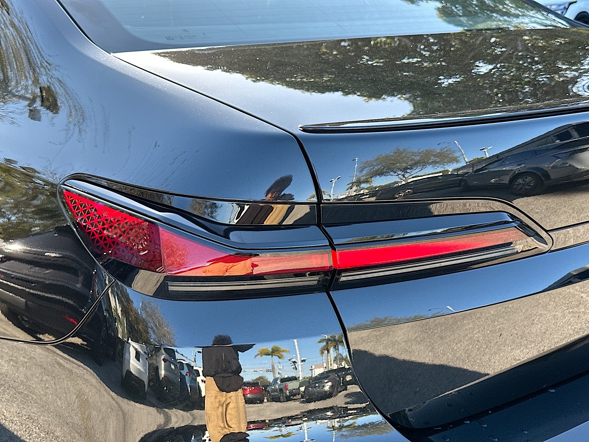 Certified 2024 BMW 740i image 33