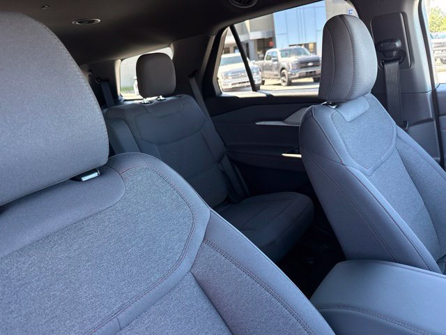 New 2027 Ford Explorer Active RWD image 15