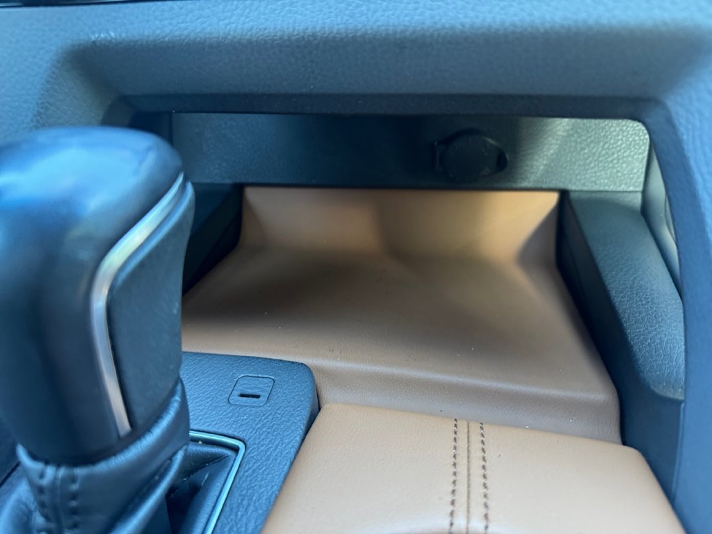 Used 2020 Toyota Avalon Limited w/ Advanced Safety Package FWD image 25