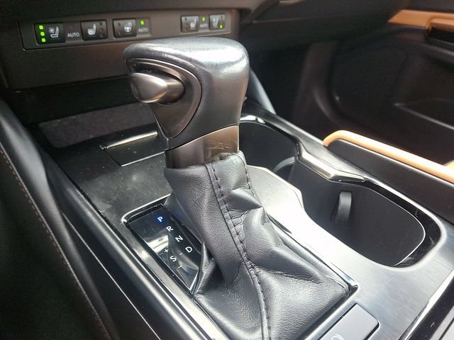 Used 2024 Lexus ES 350 w/ Premium Package FWD image 15