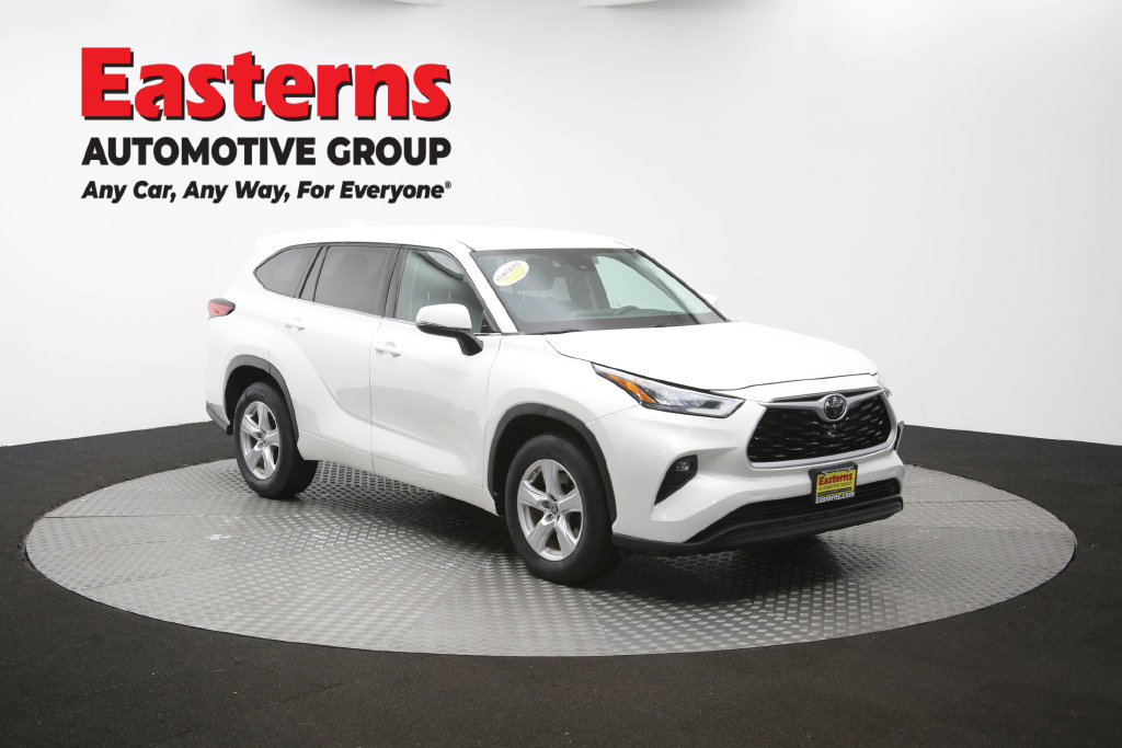 Used 2020 Toyota Highlander LE FWD image 52