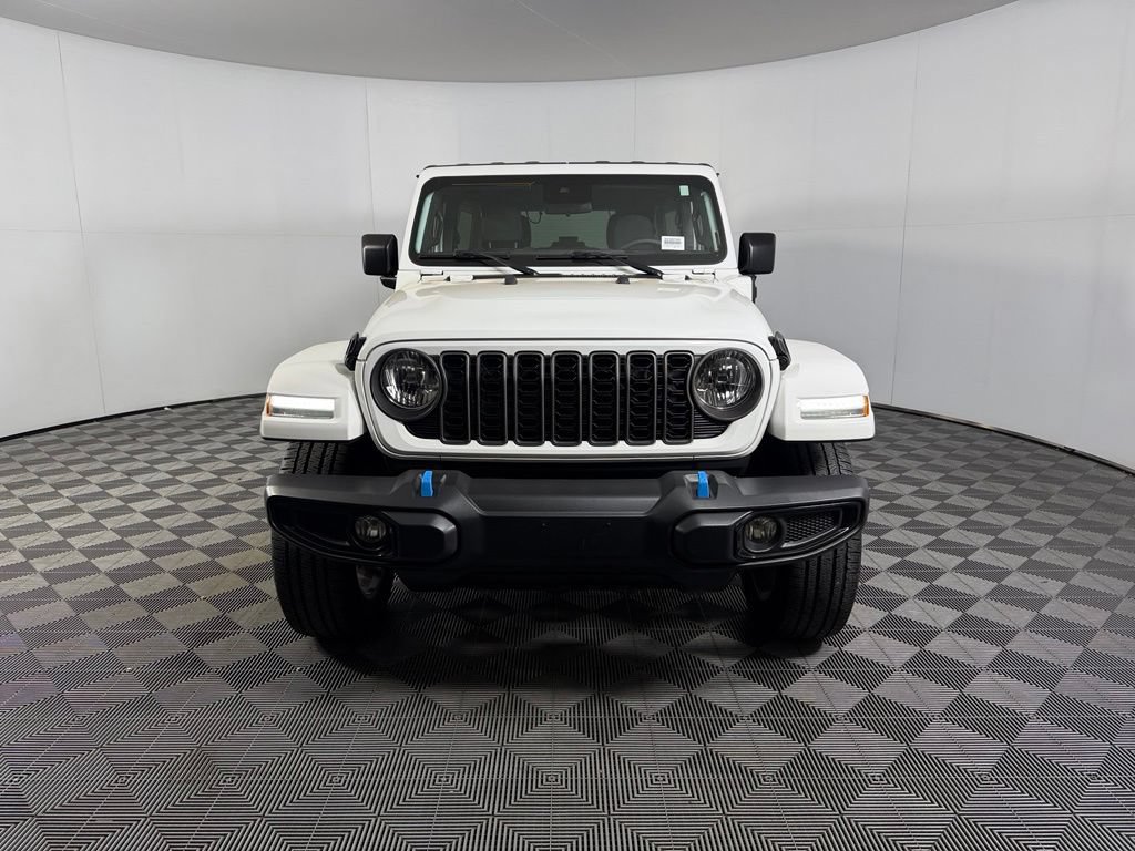 Used 2024 Jeep Wrangler Unlimited AWD/4WD image 11
