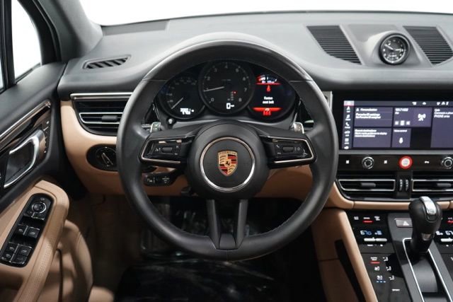 Used 2023 Porsche Macan Turbo AWD/4WD image 11