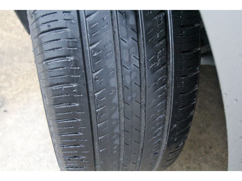 Used 2023 Chevrolet Equinox RS w/ RS Leather Package FWD image 28